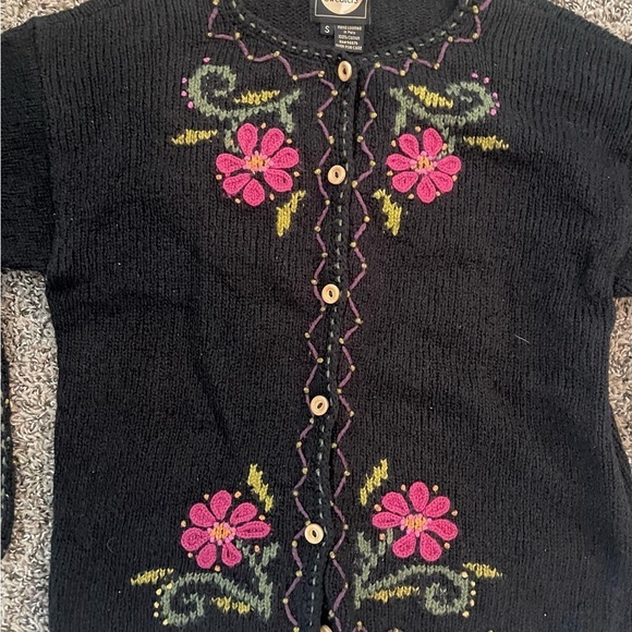 Planet Earth Imported Black and Pink Cottage Core Embroidered Grandma Cardigan - Picture 2 of 6